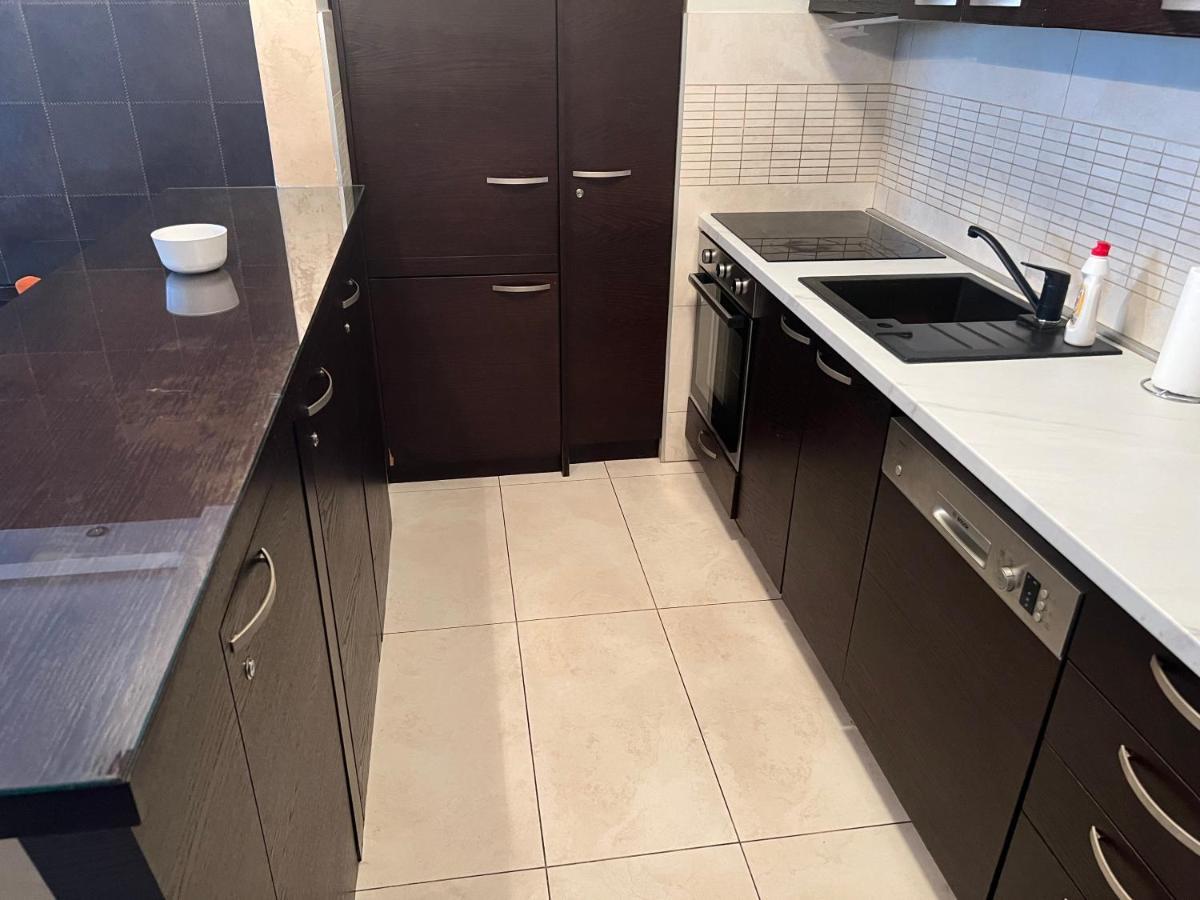 Ahoy S Belgrade Apartment Екстериор снимка